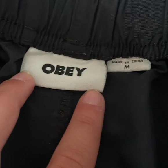 Obey Men's Shorts - Picture 3 of 4